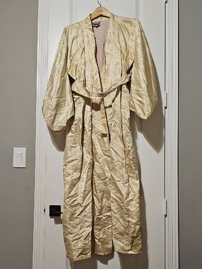 * Elegant Japanese Kimono